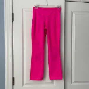 Lululemon 26 inch Wunder Under Leggings in bright pink Size 4
